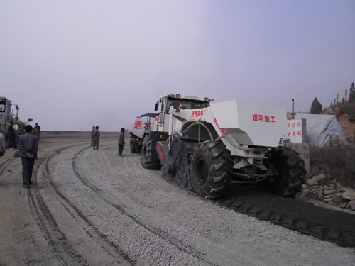 WR2300E，延安盤山道冷再生